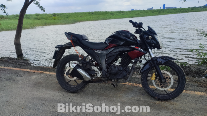 Suzuki gixxer monotone 2017